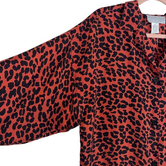 Diane Gilman Womens Nightshirt Size Small Red Animal Print Side Slits Pure Silk - Picture 4 of 8